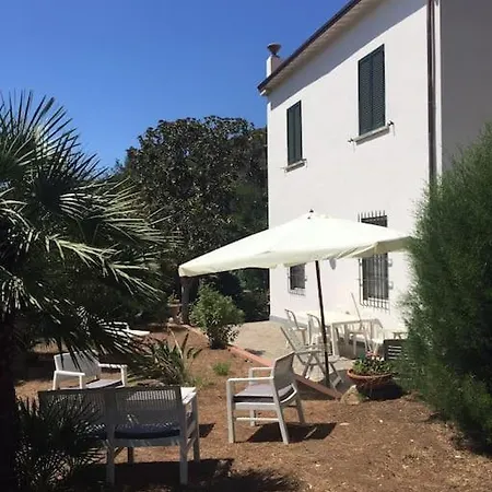 Sant'antonio Con Ampio Giardino A Due Passi Dal Mare * Bagnaia (Livorno)