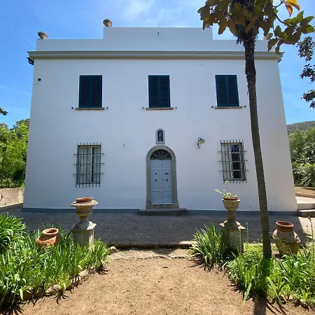 Con Ampio Giardino A Due Passi Dal Mare Villa *