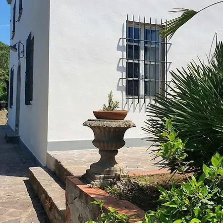 Villa Sant'antonio Con Ampio Giardino A Due Passi Dal Mare Bagnaia (Livorno)