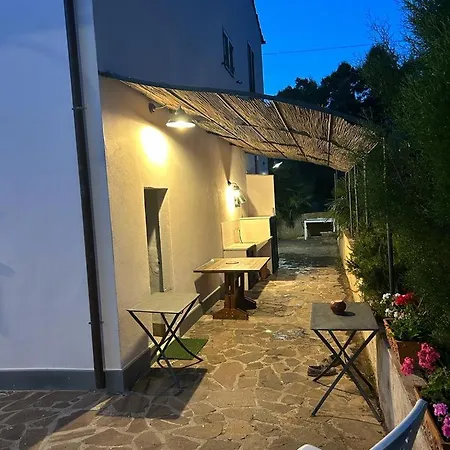 Villa Sant'antonio Con Ampio Giardino A Due Passi Dal Mare Bagnaia (Livorno)